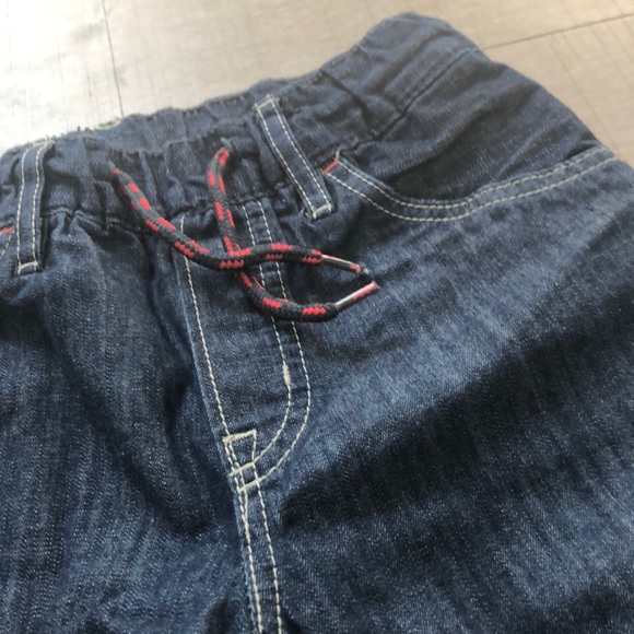 Loose, pull on H&M jeans. - Picture 2 of 4